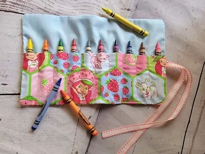 Strawberry Shortcake Crayon Holder Wallet Cotton Fabric Handmade - Imagem 1 de 4