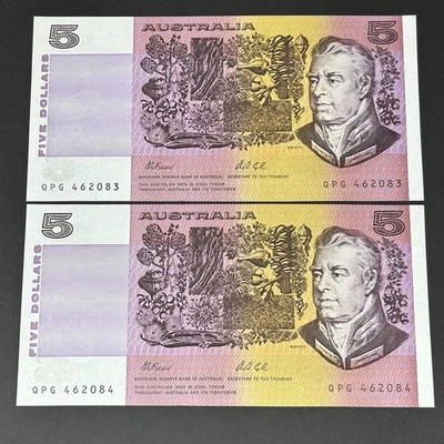 1991 AUSTRALIAN $ 5 FIVE DOLLAR BANKNOTES - UNCIRC CONSEC PAIR - QPG  R213L - image 1 of 4