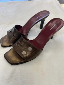 Dark Metallic Burberry Heels - Picture 1 of 4