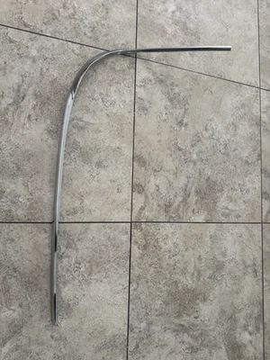 55 Chevy Sedán Ventana Trasera Acero Inoxidable Moldura Juego de 3 Piezas 2 y 4 Puertas Sedán Foto 1 de 4