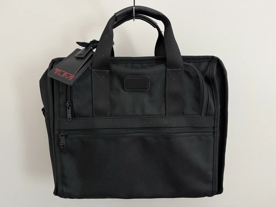TUMI Nylon ? Briefcase Laptop Sleeve Pockets Org Leather ? Handle Tag USA Made - Image 1 of 4