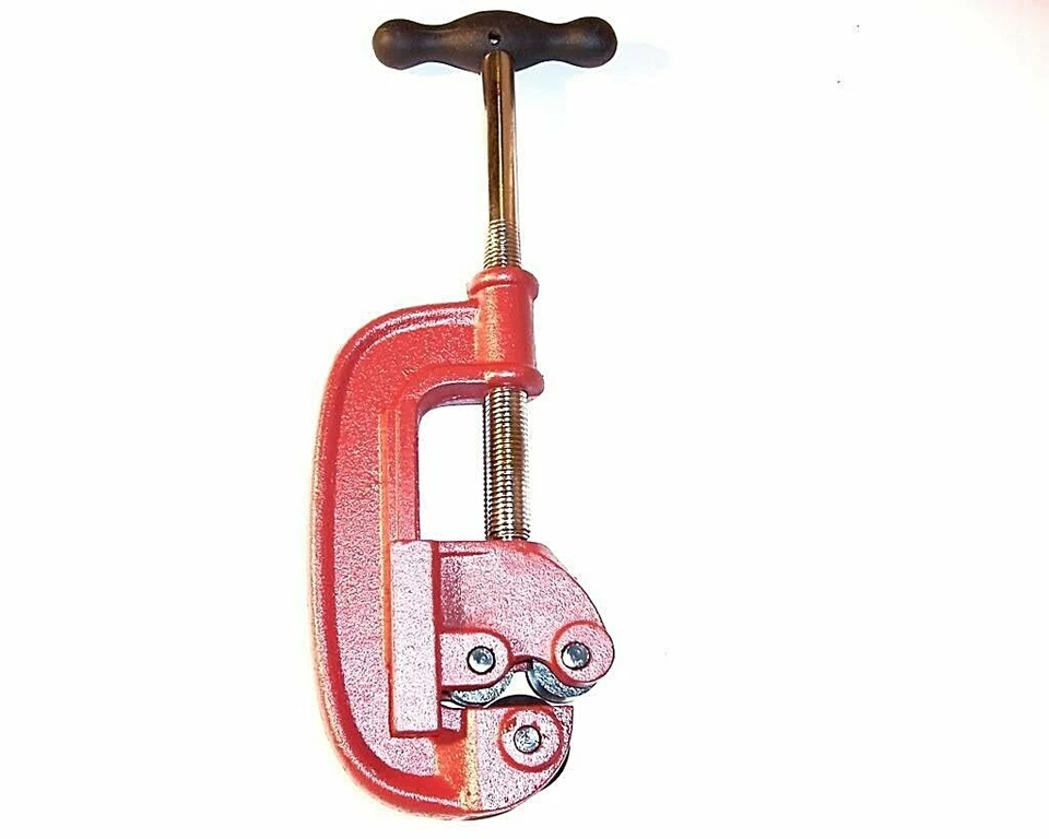 1/2" to 2" Pipe Cutter Plumbing Cutter Tool with Alloy Steel Cutting Wheel - Image 1 of 1