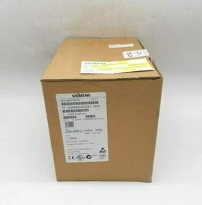 Siemens 6SE6420-2UC21-1BA0 AC Drive -Factory Sealed - Picture 1 of 4