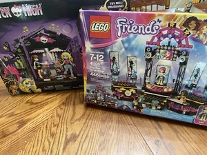 Monster High Friedhof Garten Party Mega Bloks + Lego Popstar Bühne - Bild 1 von 8