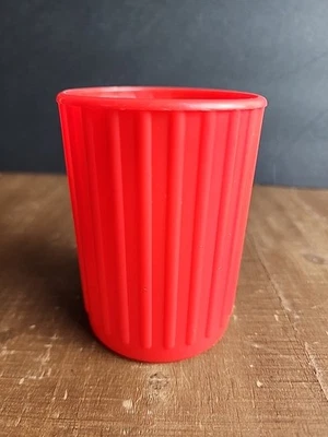 Taza de dados Yahtzee Red Shaker vintage Milton Bradley juego repuesto EE. UU.  Foto 1 de 4