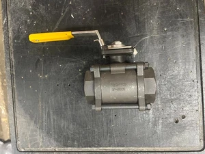 Flow-Tek A216-WCB 2"-8008 1000 WOG 2" Socket Weld ball valve New no box - Picture 1 of 6