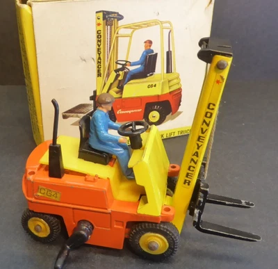 Vintage Dinky Toys #404 Conveyancer Fork Lift Truck + Handle & Box - Image 1 of 4