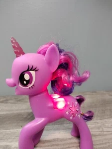 Figura cepillable My Little Pony Twilight Sparkle 2018 8"" sin alas - Imagen 1 de 6