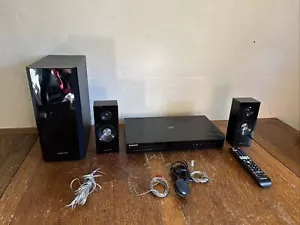 Samsung HT-F5200 2.1 ch Smart 3D blu ray/DVD Home theatre system-500W - Picture 1 of 12
