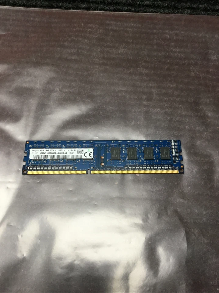 SK Hynix 4GB  PC3-12800U DDR3-1600MHz Desktop Memory RAM HMT451U6BFR8A-PB - Image 1 of 4