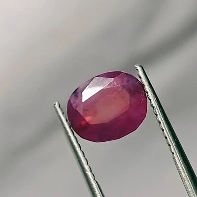 2.5 Ct Natural Cut Pink Purple Color Ruby  Loose Gemstone From Kashmir Pakistan - Image 1 of 4
