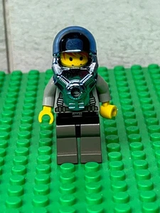 LEGO Classic Space Life On Mars BB Minifigure Vintage - Picture 1 of 1