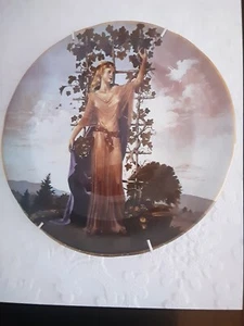 Charlotte Sternbery Four Seasons Off The Year Plate Autumn - Picture 1 of 3