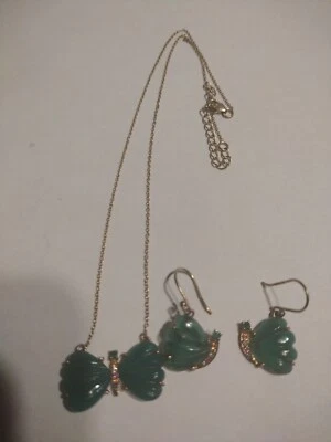  Juego de pendientes colgantes mariposa plata de ley 925 de vidrio color esmeralda verde  Foto 1 de 4