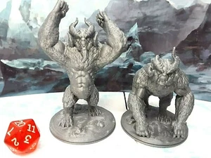 Yeti Paar Miniatur Minifigur Tischplatte Spiel Stück Dungeons & Drachen - Bild 1 von 6