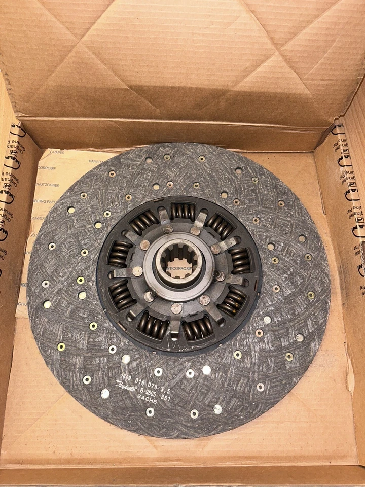 Clutch Disc Plate, Genuine SACHS For MAN TGM MERCEDES BENZ MK SK 81.30301-0455 - Image 1 of 2