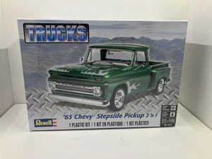 Revell 1965 Chevy Stepside Pickup 2 'n 1 Skill 2 NEW Trucks 1:25 Scale '65 - Picture 1 of 6