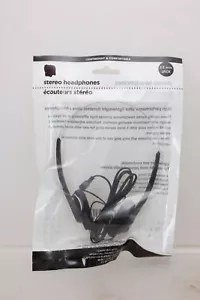 Stereo Headphones High Performance Lightweight 3.5mm Plug New - Picture 1 of 4