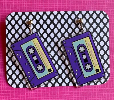 "Nuevos pendientes retro estilo años 90 acrílico púrpura casete música mezcla cinta - 2,75""" Foto 1 de 4