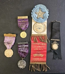 Lot of Five Antique Pins Ribbons Badges I.O.O.F. NY RI 1917 1921 1929 - Picture 1 of 21