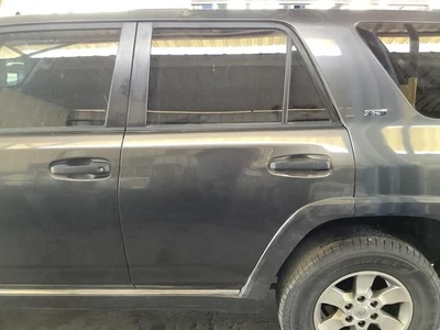 Conjunto de porta traseira esquerda usado lateral traseira serve: 2011 Toyota 4 corredores janela elétrica - Imagem 1 de 4