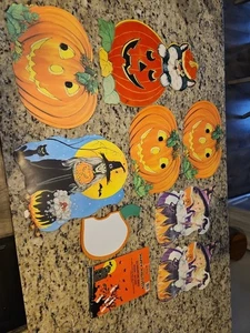 Lote de 9 piezas de cartón troquelado vintage de decoraciones de Halloween y más - Imagen 1 de 11