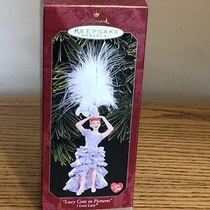 1999 Hallmark Keepsake Christmas Ornament I Love Lucy, Lucy Gets In Pictures,NIB - Picture 1 of 2