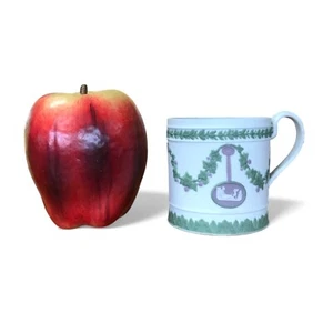 19th C. Wedgwood Reverse Tri Color Jasperware Mug - Picture 1 of 9