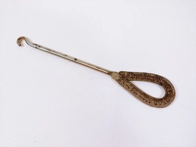 Antiguo gancho para zapatos/botones publicidad premium - FP Suglia calzado fino NYC Foto 1 de 4