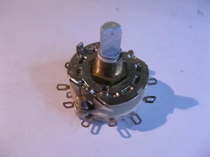 Interruptor selector rotativo 2 polos 5 posiciones no corto 861003 cerámica - Número de lote antiguo 1 - Imagen 1 de 5