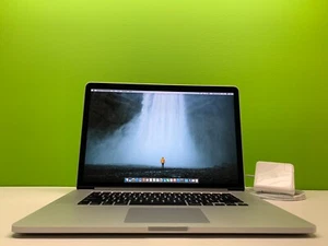 APPLE MacBook Pro 15 Retina / R9 GFX / 4.0GHz Quad i7 Turbo / 16GB RAM 500GB SSD - Afbeelding 1 van 12
