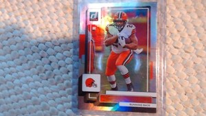 2022 donruss silver halo nick chubb #210 error no name
