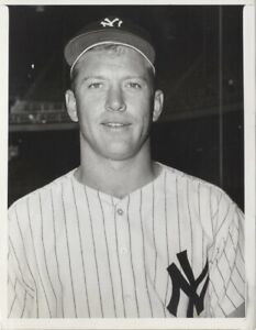 Mickey Mantle New York Yankees Baseball 1960 Original Stamped Photo with snipe
