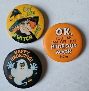 Halloween Buttons Vintage HALLMARK CARDS Three Different Sayings Buttons 1982/3 - Picture 1 of 9