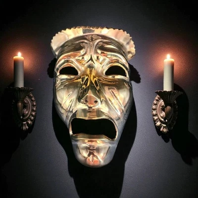 Máscara de muerte de tragedia de latón vintage de los años 70 arte de pared teatro gótico drama cinta de utilería Foto 1 de 4