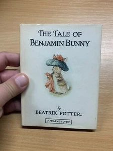 1978 BEATRIX POTTER "THE TALE OF BENJAMIN BUNNY" SMALL HARDBACK BOOK & DJ (P2) - Picture 1 of 13
