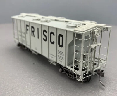 HO Kadee 8012 RTR SLSF PS-2 2 bay 2003 CUFT Covered Hopper #84084 HO522 - Image 1 of 4