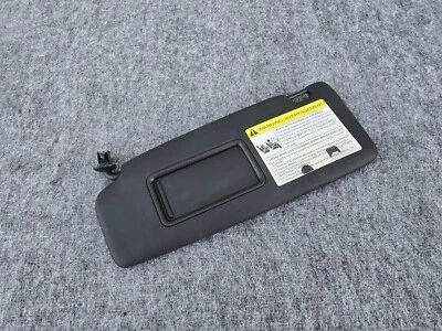 MONTAJE PARASOL LADO IZQUIERDO NEGRO OEM 90K 2009-2015 AUDI TT 2.0T Foto 1 de 4