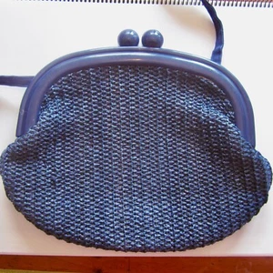 Vintage Big Kiss Lock Raffia Handbag Purse Mod Retro Hong Kong 1960s Blue  - Picture 1 of 6