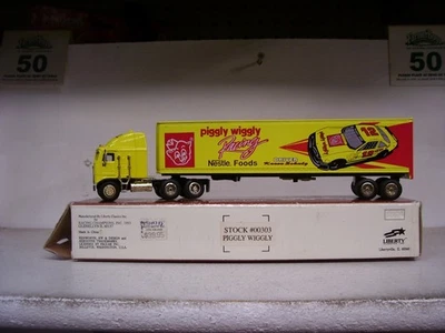 Camión Nascar 1993 1/64 #12 Karen Schulz Piggly Wiggly K100E con 1/64 raro Foto 1 de 4