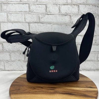 Bolso Bandolera Kata Focus Q Negro Cámara 10" x 7" x 9" KT A22Q Foto 1 de 4