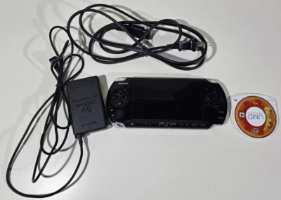 Sony PSP 3001 Portátil Portátil Portátil con Parappa UMD Necesita Batería y Memory Stick Foto 1 de 4