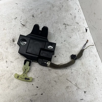 Probado 2010-2013 Suzuki Kizashi OEM maletero cierre tapa liberación 8251057L10 2952 Foto 1 de 4