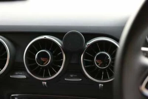 AUDI TT MK3 TTS/TTRS (8S) 2015-2025 Uchwyt na telefon / Mocowanie OEM - Zdjęcie 1 z 18