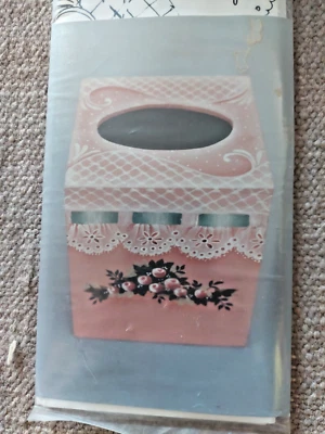 DELANE LANGE LACE TOP TISSUE BOX RIBBON ROSE FLORAL PAINTING PATTERN 1991 5 - Image 1 of 4