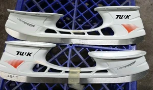TUUK 2 LIGHTSPEED HOLDER WITH BLADES ,SIZE 12 - 1025125 A PAIR - Picture 1 of 5