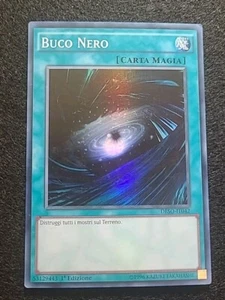 Yu-Gi-Oh! Buco Nero PRIMA EDIZIONE DESO-IT042 Super Rara Lingua Italiano - Foto 1 di 3