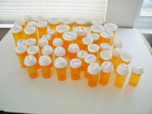 46 botellas recetadas vacías ámbar Rx tamaños mixtos cuentas artesanales de seguridad pesca - Imagen 1 de 8