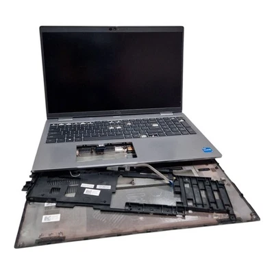 Dell Latitude 5520 – Intel Core i5 -defektes Dispositivo/Articolo-Hobbista #Y1 - Immagine 1 di 4