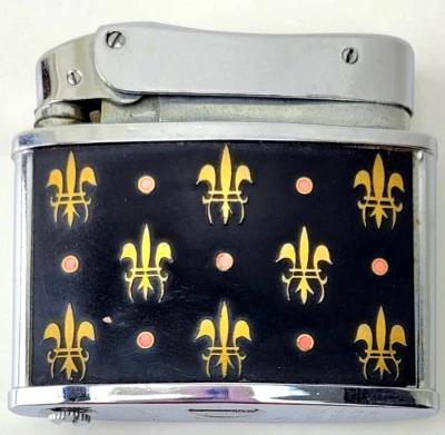 Encendedor Fisher Imperial Fleur-De-Lis de Colección Japón Esmalte Negro Rojo Latón sobre Cromo Foto 1 de 3